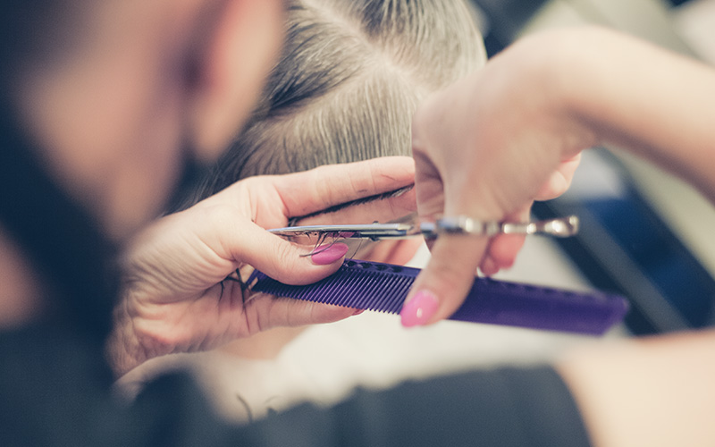 Modne męskie fryzury w salonie fryzjerskim Lusia na warszawskiej Ochocie